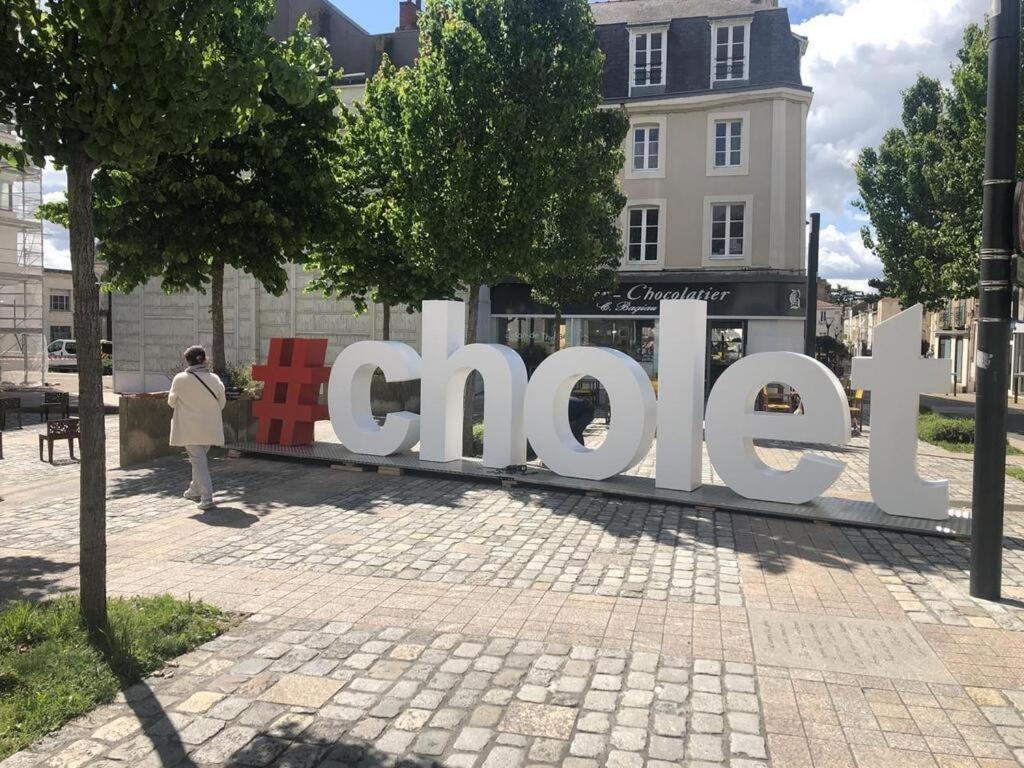 Studio Centre Ville Avec Parking Prive Cholet Zewnętrze zdjęcie