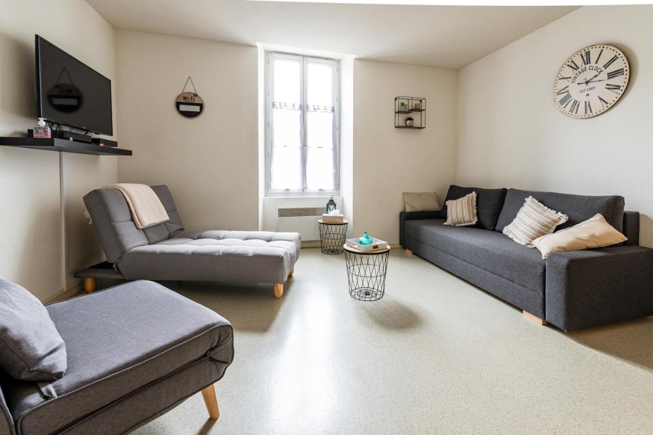 Studio Centre Ville Avec Parking Prive Cholet Zewnętrze zdjęcie