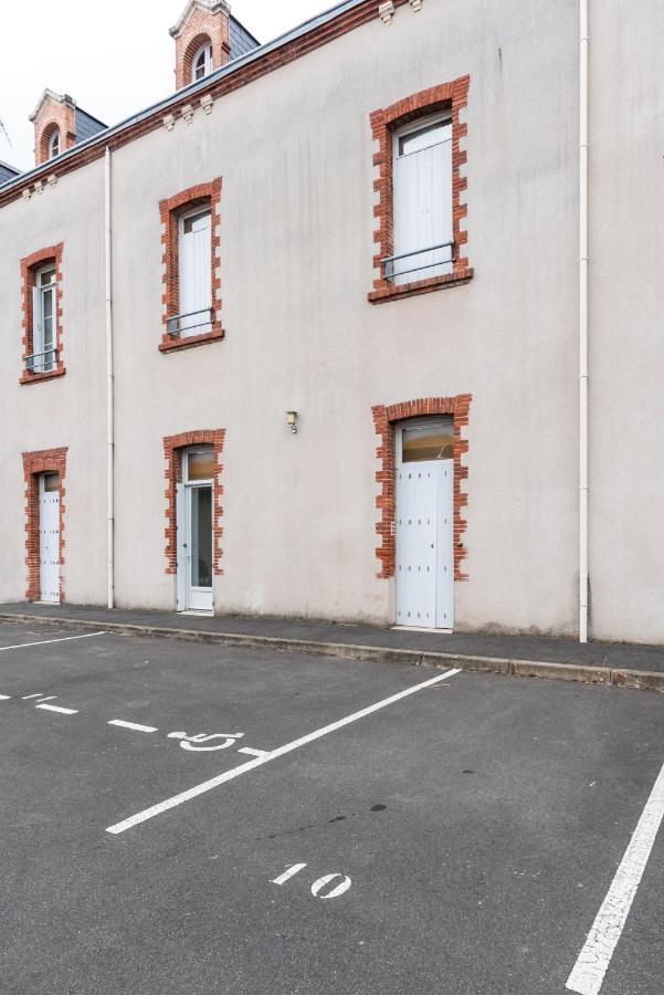 Studio Centre Ville Avec Parking Prive Cholet Zewnętrze zdjęcie